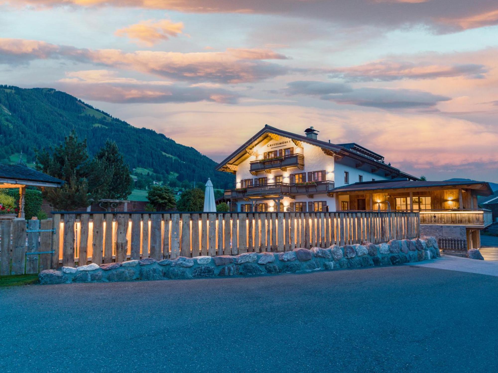 Grittlmuehle Chalet Ferienwohnungen Brixen im Thale Esterno foto